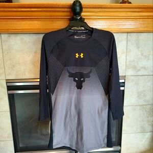 💥3/$20 Under Armour Small Fitted Heat Gear Long Sleeve Shirt!